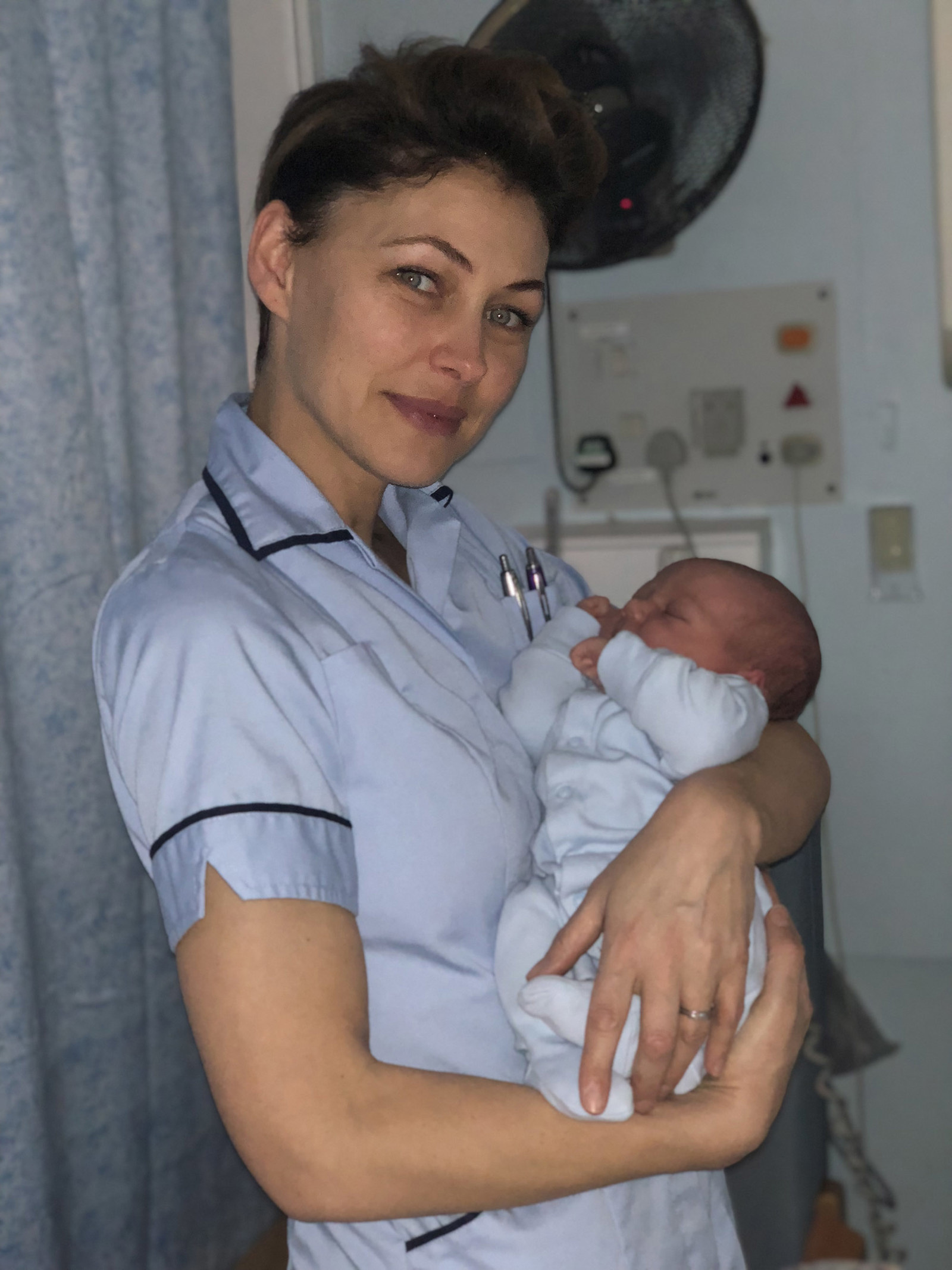 W ORDERS EMMA WILLIS: DELIVERING BABIES